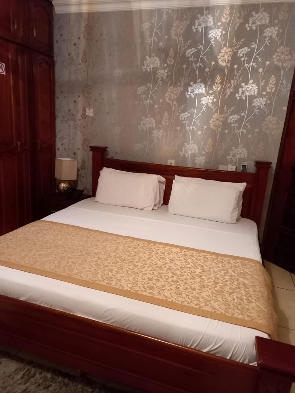 Benconi Lodge アクラ エクステリア 写真