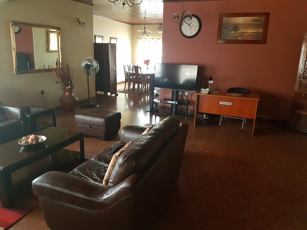 Benconi Lodge アクラ エクステリア 写真